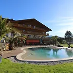 Hotell Thiers 3*